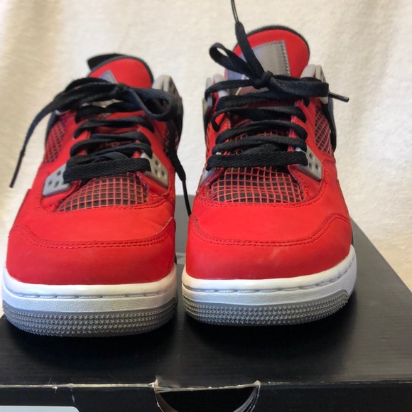 *SOLD* Air Jordan 4 Retro. Size 5Y/7 Womens - Picture 2 of 5